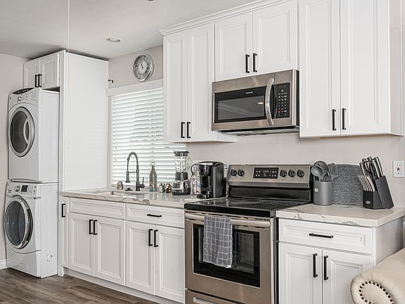 4th image of 1821 Brookline St #2