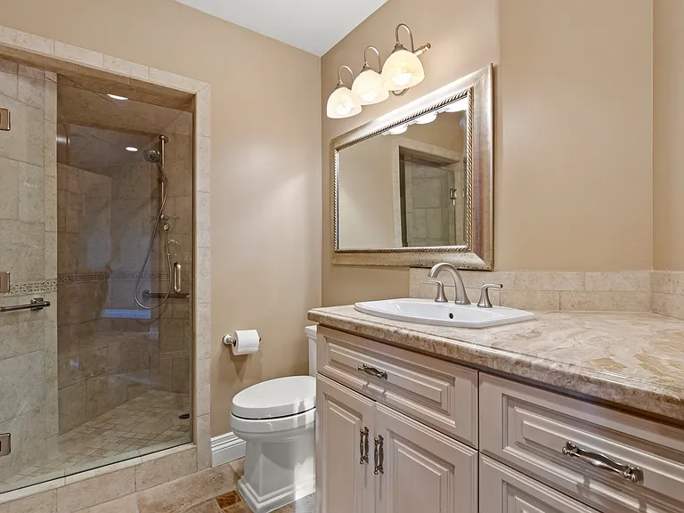 10464 Russell Rd — Photo 13