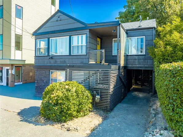 2630 58th Avenue SW #1-4, Seattle, WA 98116