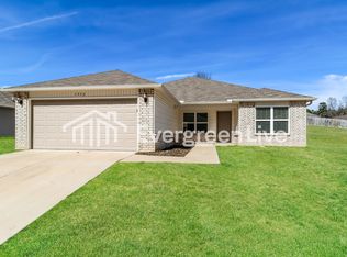 1952 Auburn Hills Dr, Benton, AR 72015