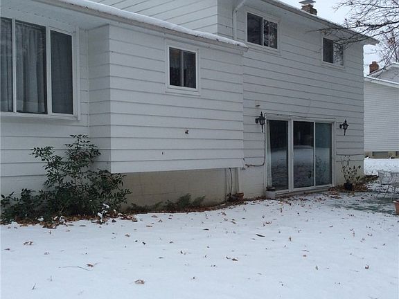 3rd image of 21998 Cricket Ln