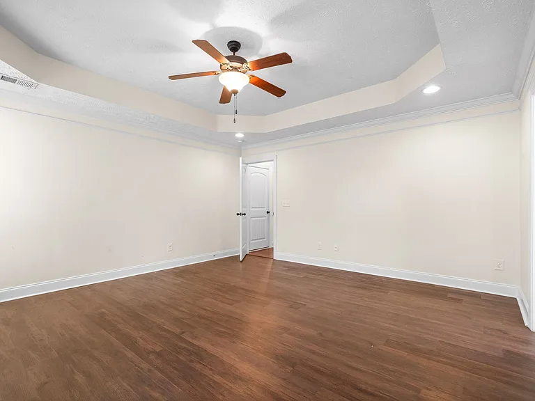 3339 Cotham Ln — Photo 20