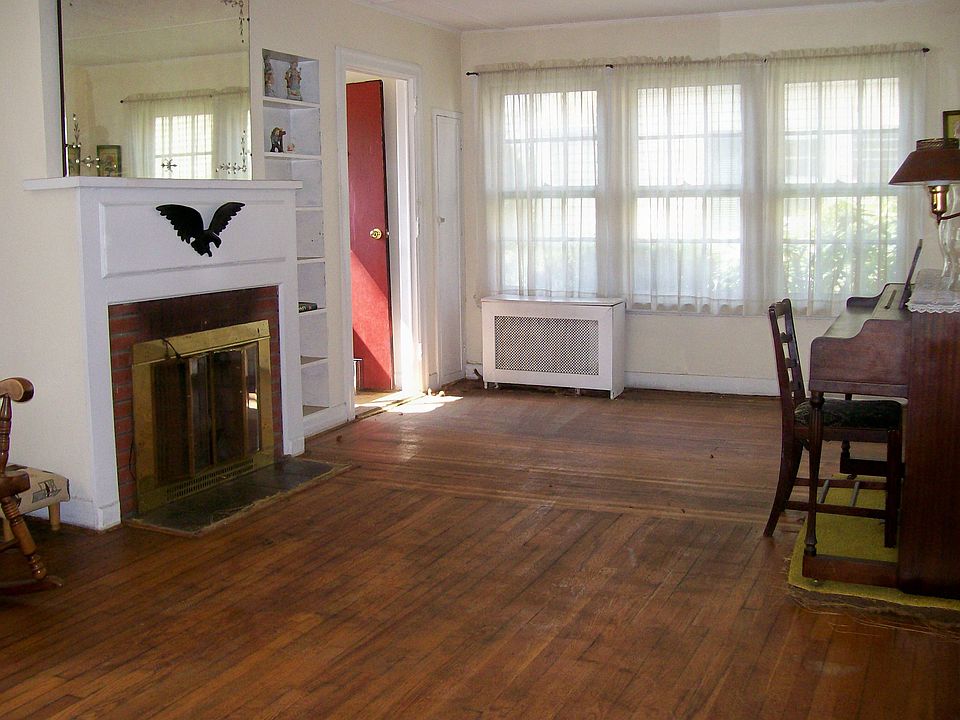 1st image of 37 Chester Ave