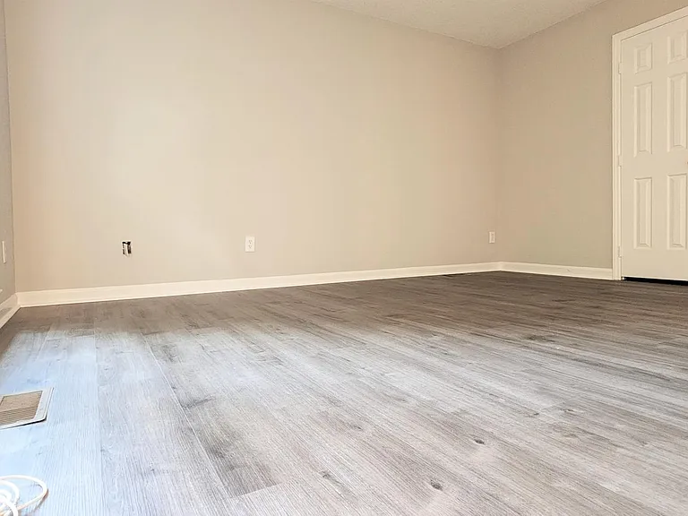 303 Woodstar Dr — Photo 19