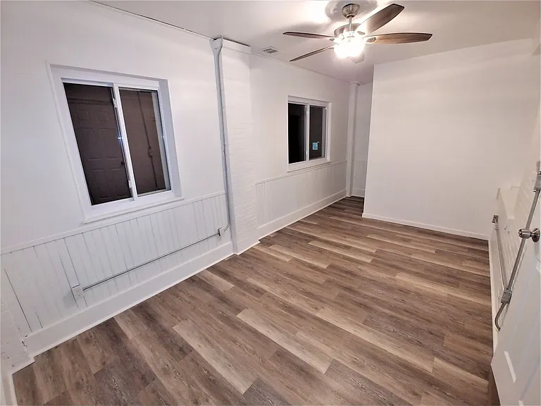491 Norton Street — Photo 11