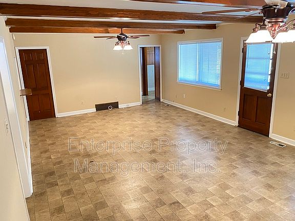 5th image of 939 Dillworth St
