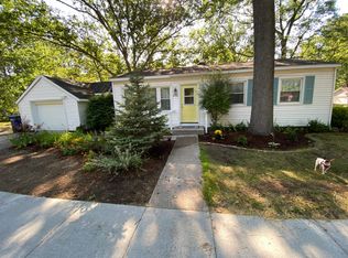 906 Rose St, Traverse City, MI 49686