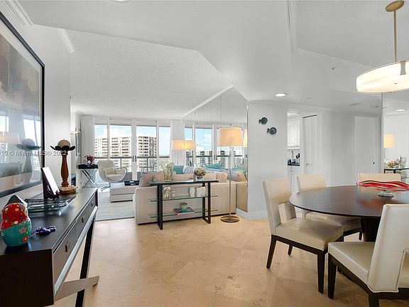 5th image of 21055 NE 37th Ave APT 1504
