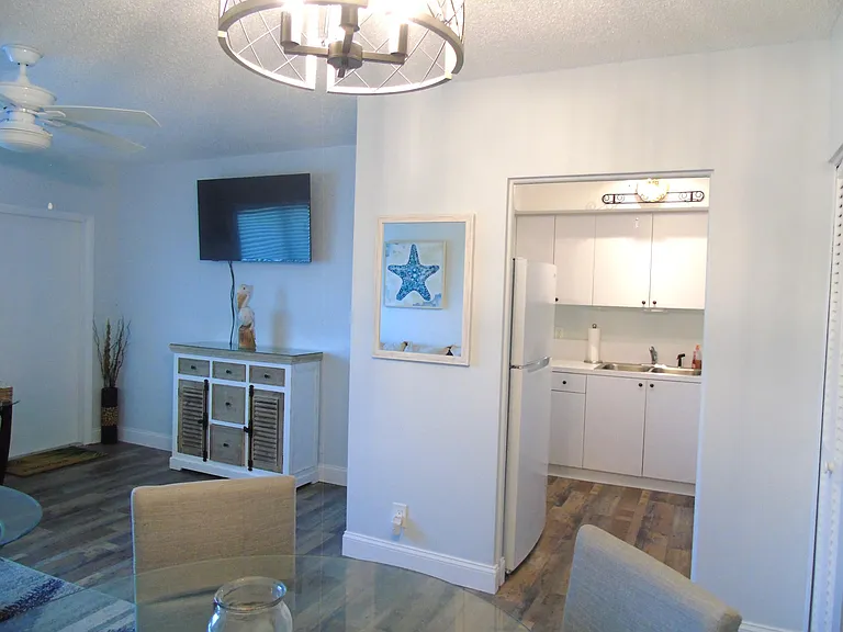 309 Circle Dr S #204 — Photo 6