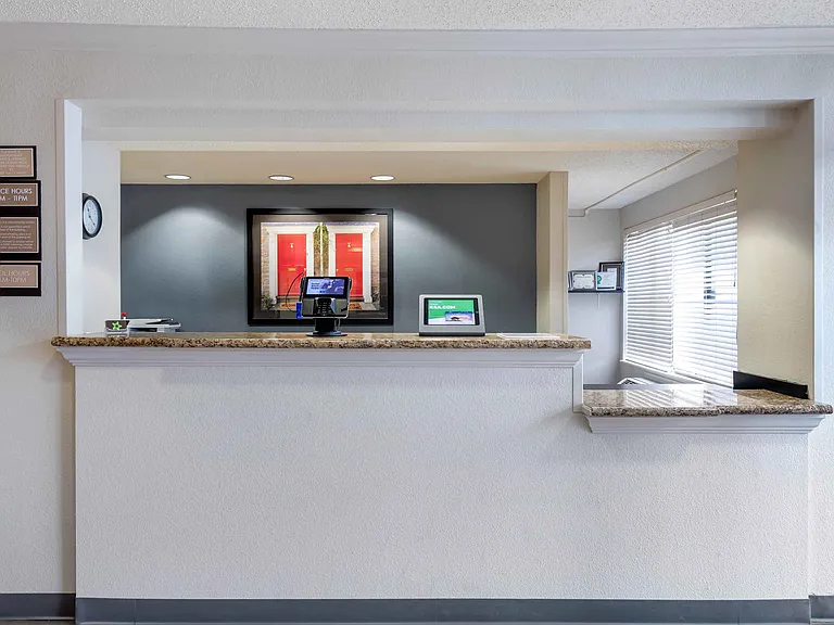 Lobby and Guest Check-in