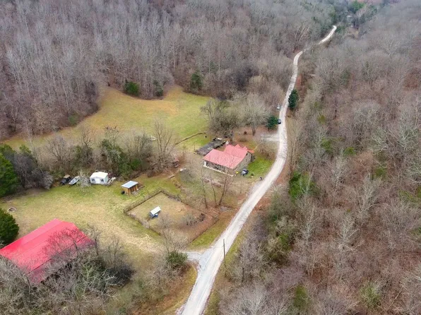 59 Hot Rock Hollow Rd, Fayetteville, TN 37334