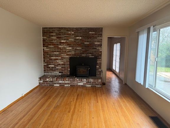 2nd image of 505 Tuolumne Pl