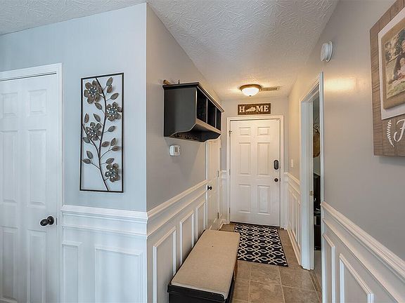 3rd image of 3312 Emerson Woods