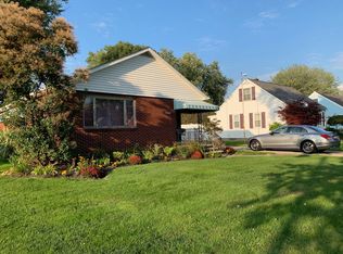 118 Arlington Pl, Depew, NY 14043