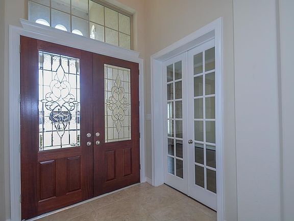 This warm entry welcomes you home with open arms!