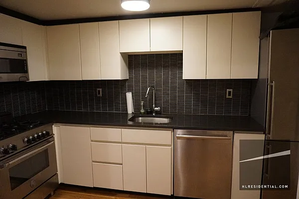 Rented by Highline Residential | media 25