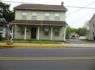 244 W Main St #1, New Holland, PA 17557