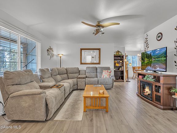 5th image of 8057 N Vogt Rd