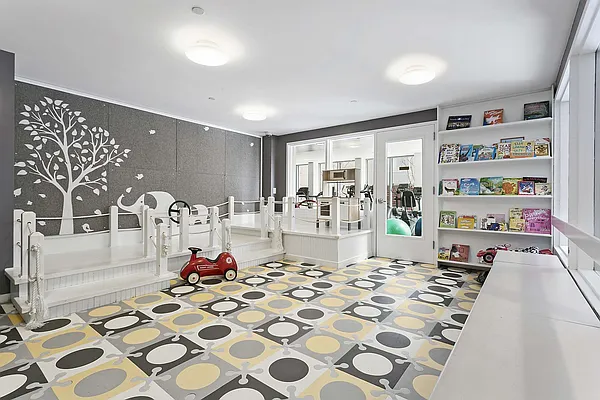 Rented by Compass | media 19