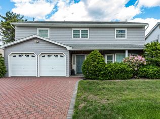 3093 Lee Pl, Bellmore, NY 11710