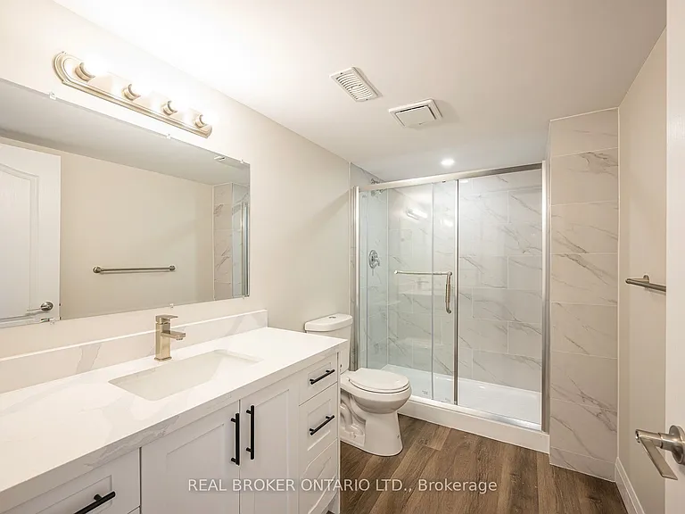 685 Frederick St — Photo 5