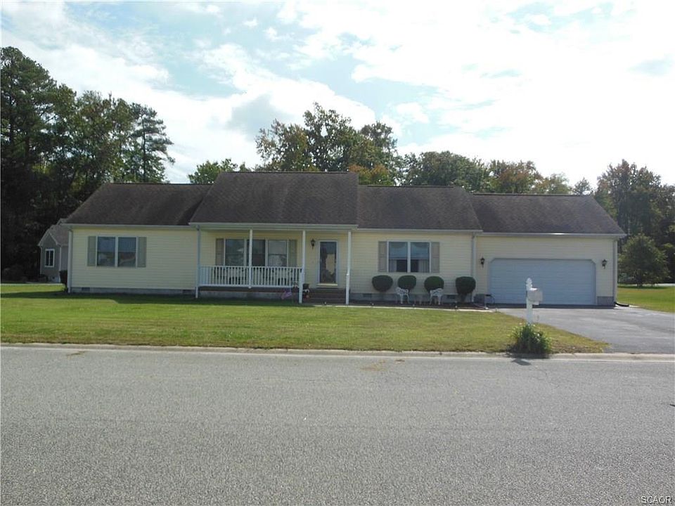 1st image of 8 Meadow Run