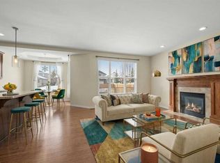 29 NE Royal Birkdale Dr NW, Calgary, AB T3G 5C7