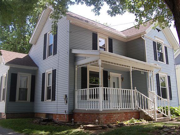 3rd image of 137 W Maumee Ave