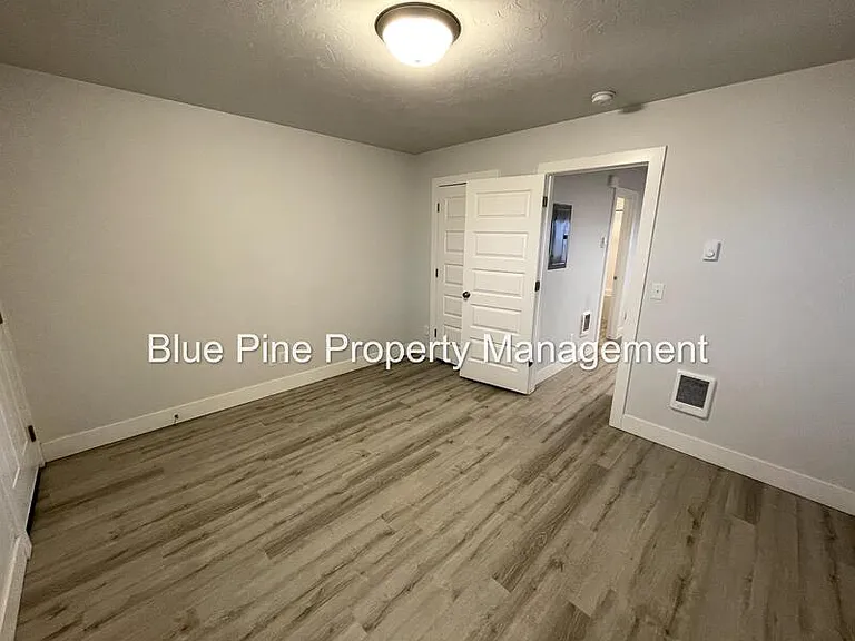 170 Opal Ct #2 — Photo 8