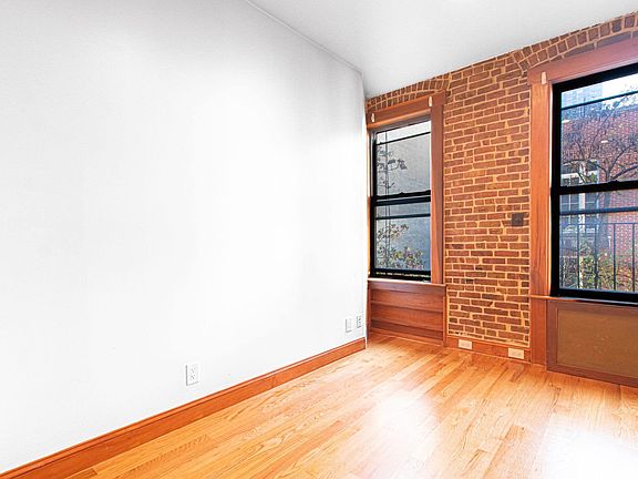 4th image of 324 E 52nd St APT 5D