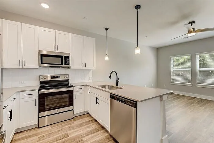 3900 Carmel Villas Dr — Photo 13