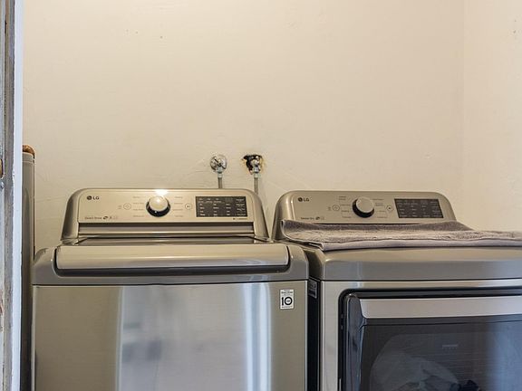 4th image of 4655 E Camino St