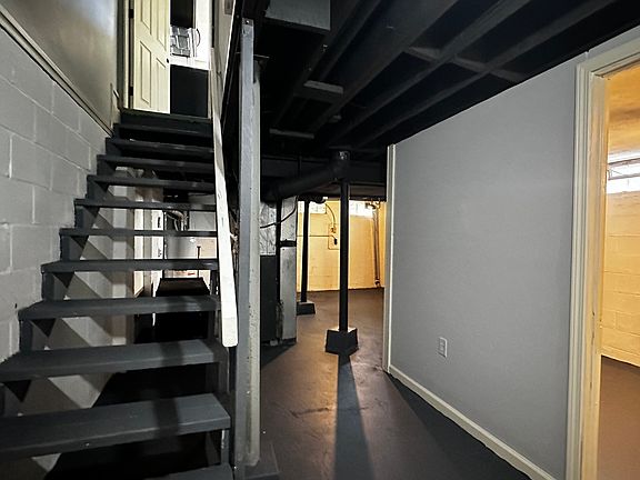 2nd image of 3371-3373 Kimberly Ave #337
