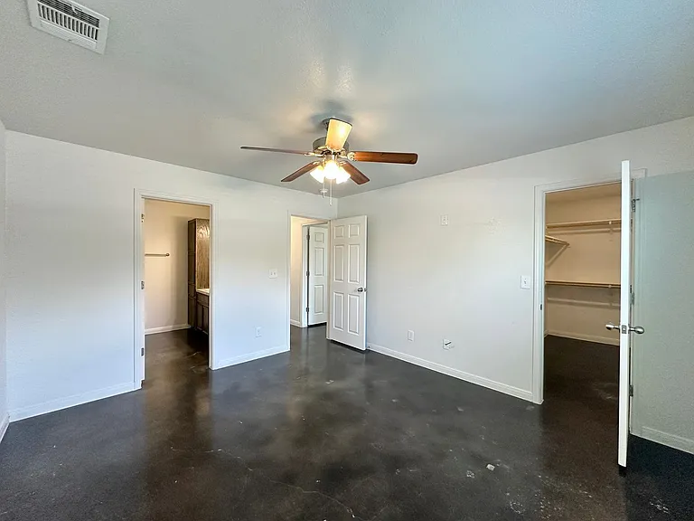 4507 Skyflower Ln — Photo 21