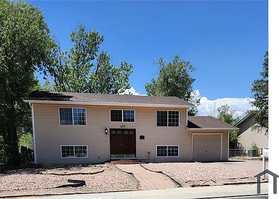 2570 Gina Dr