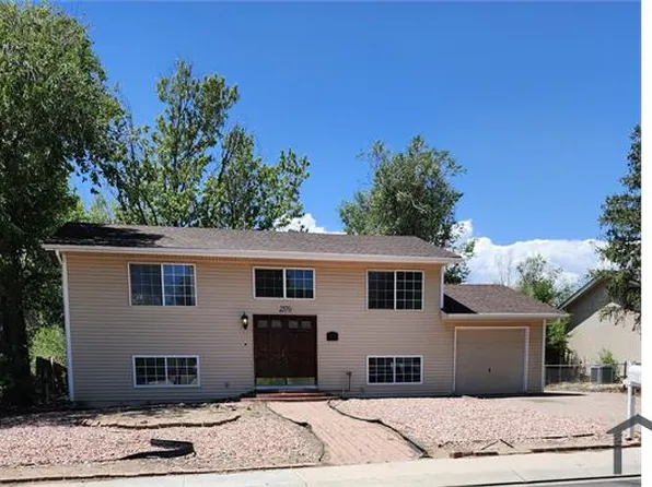 2570 Gina Dr, Colorado Springs, CO 80916