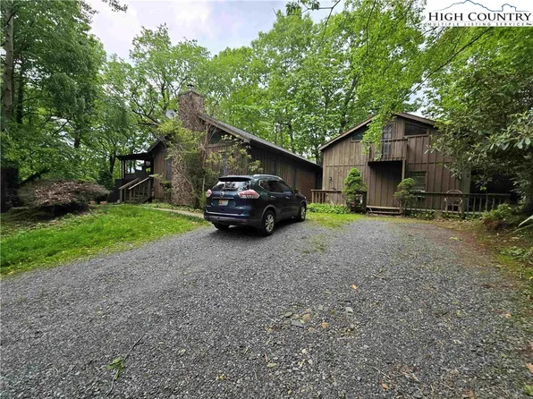 199 Brooker Street, Blowing Rock, NC 28605
