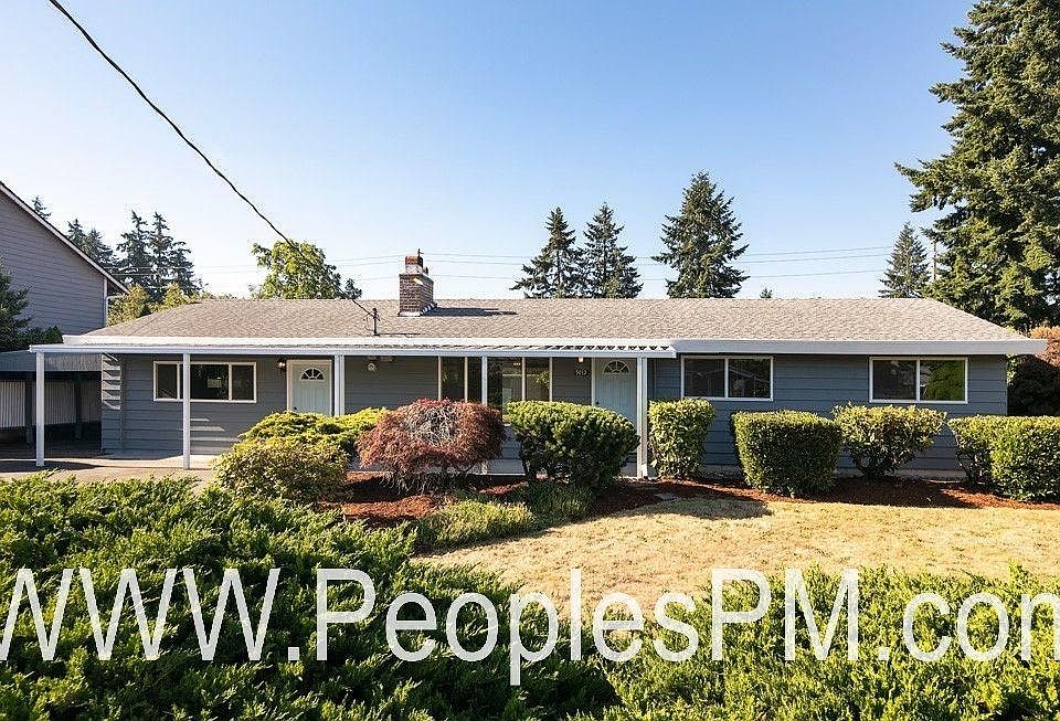 1st image of 9012 Moreland Ave SW