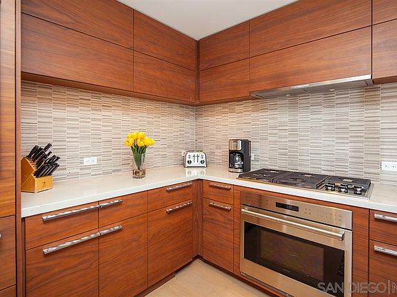 4th image of 888 W E St Unit 603