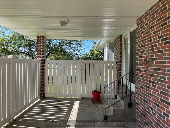 4th image of 3027 Colonial Ln