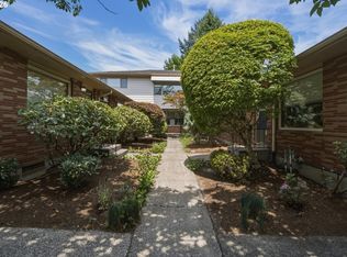 5707 SE Division St, Portland, OR 97215