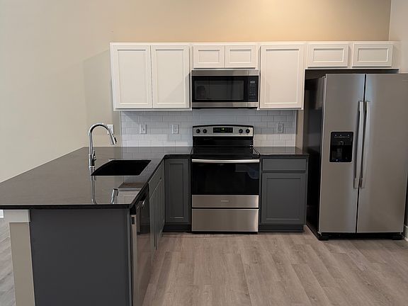 5th image of 9414 E Wassall St