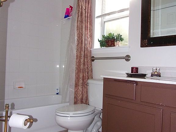 5th image of 1905 E Lymington Way