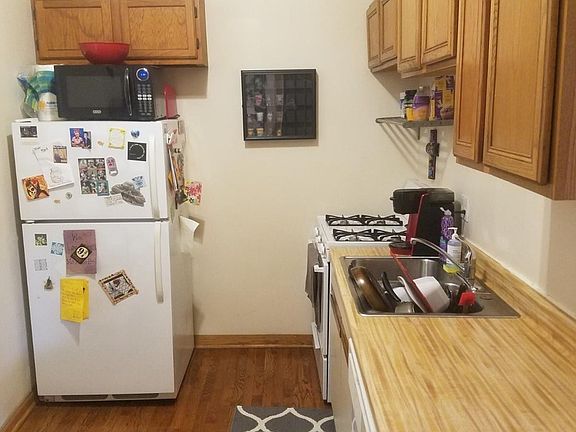 5th image of 2891 N Milwaukee Ave APT 1R