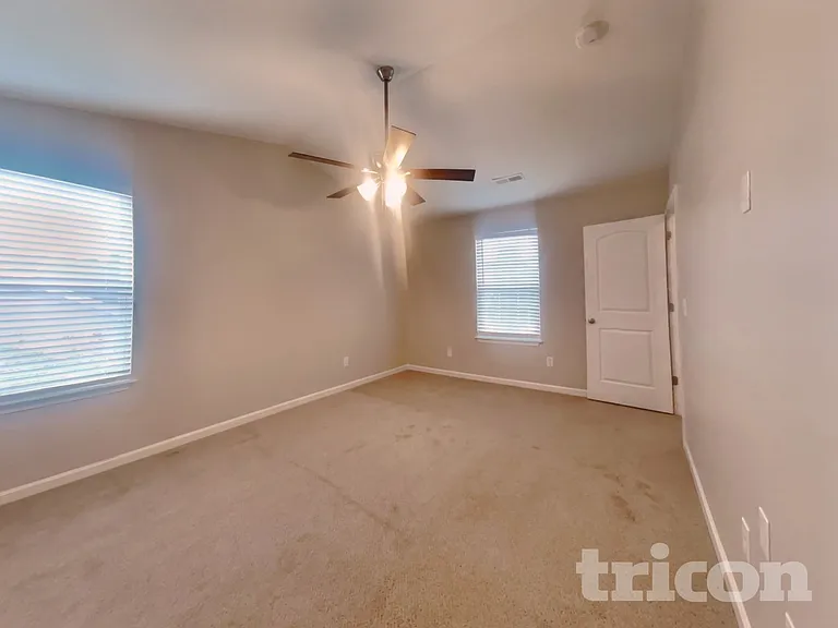 1524 Hamilton Hills Dr — Photo 6