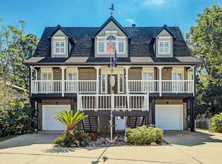 2115 E Winn St, Kemah, TX 77565