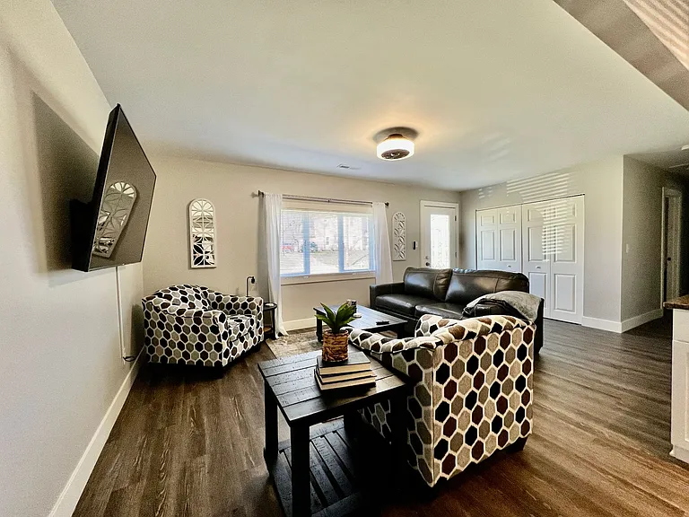 105 Boyd Ln — Photo 12