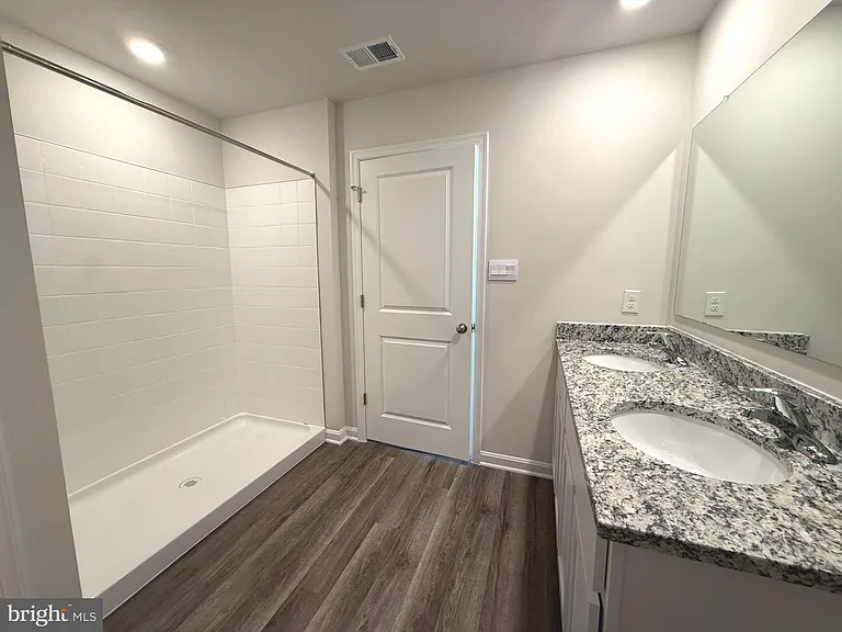 223 Orpington Dr — Photo 15