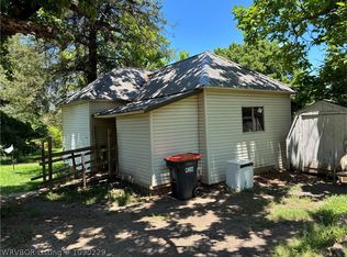 518 E Jackson Ave, Midland, AR 72945