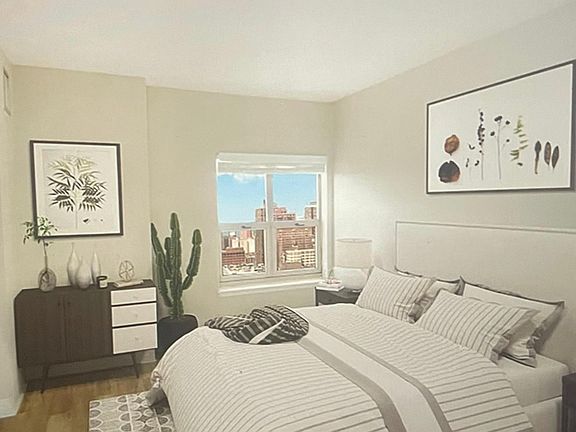 2nd image of 101 W Chestnut St #2404